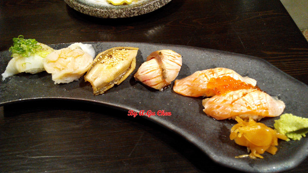 山代目酒藏:【臺南Ω中西區】山代目酒藏。來居酒屋就是要享用新鮮刺身、道地串烤和用料滿滿的丼飯呀!