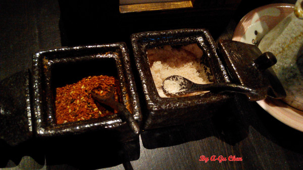 山代目酒藏:【臺南Ω中西區】山代目酒藏。來居酒屋就是要享用新鮮刺身、道地串烤和用料滿滿的丼飯呀!