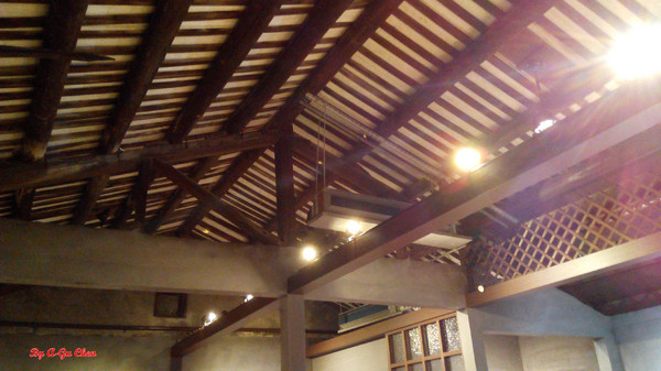 山代目酒藏:【臺南Ω中西區】山代目酒藏。來居酒屋就是要享用新鮮刺身、道地串烤和用料滿滿的丼飯呀!