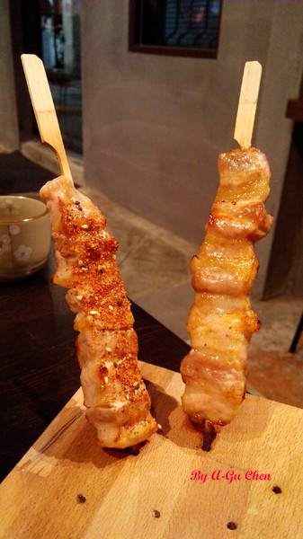 山代目酒藏:【臺南Ω中西區】山代目酒藏。來居酒屋就是要享用新鮮刺身、道地串烤和用料滿滿的丼飯呀!