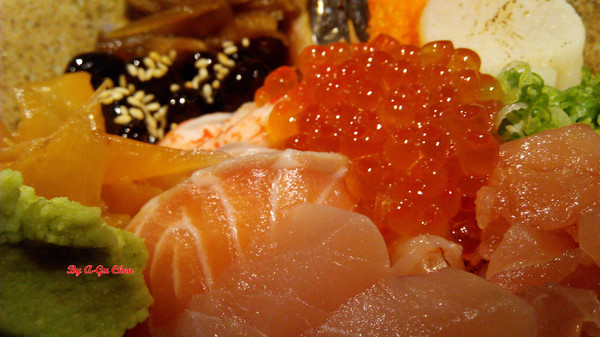 山代目酒藏:【臺南Ω中西區】山代目酒藏。來居酒屋就是要享用新鮮刺身、道地串烤和用料滿滿的丼飯呀!