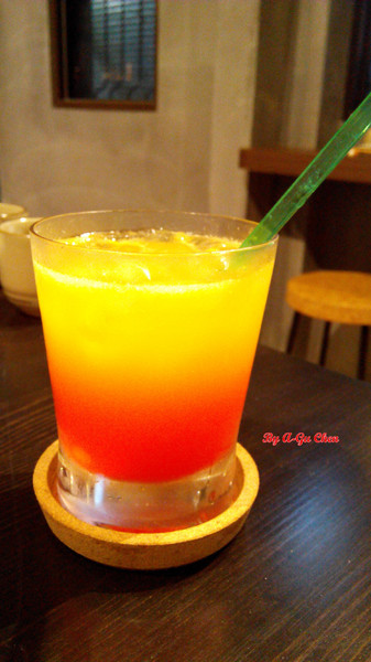 山代目酒藏:【臺南Ω中西區】山代目酒藏。來居酒屋就是要享用新鮮刺身、道地串烤和用料滿滿的丼飯呀!