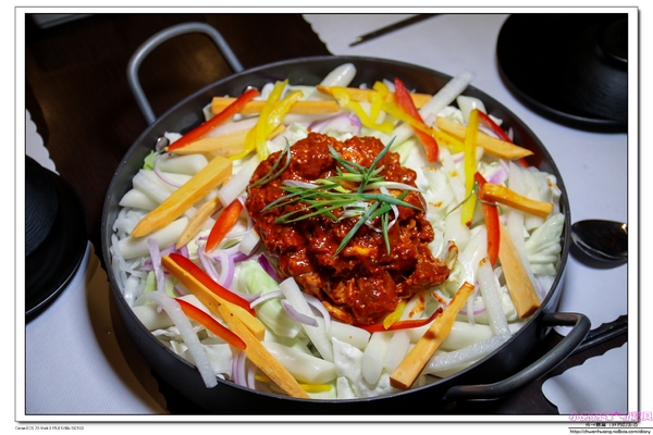 K-BOOM K棒韓式料理:【聚餐推薦】☼K-BOOM K棒韓式料理☼桃園中壢車站/韓式燒肉/點滴飲料/彩虹雪冰/起司脆薯炸雞/去骨豬肋排燒肉/薄鹽豬五花/六人套餐