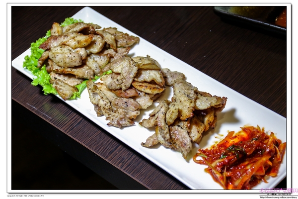 K-BOOM K棒韓式料理:【聚餐推薦】☼K-BOOM K棒韓式料理☼桃園中壢車站/韓式燒肉/點滴飲料/彩虹雪冰/起司脆薯炸雞/去骨豬肋排燒肉/薄鹽豬五花/六人套餐