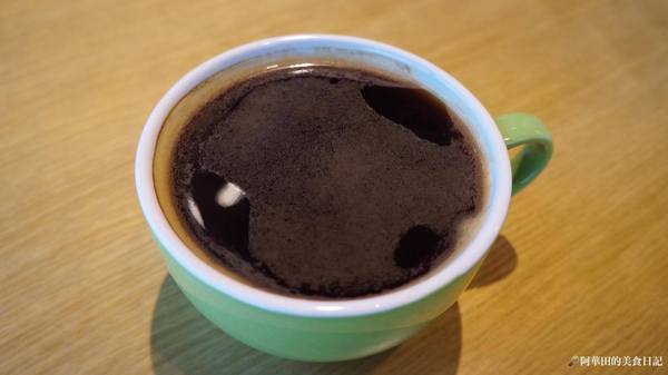 Ning Caf'e檸·咖啡:【苗栗頭份】想要安靜又舒適的品嘗咖啡和用餐嗎?那你絕對不能錯過Ning Caf'e檸·咖啡