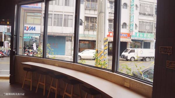 Ning Caf'e檸·咖啡:【苗栗頭份】想要安靜又舒適的品嘗咖啡和用餐嗎?那你絕對不能錯過Ning Caf'e檸·咖啡