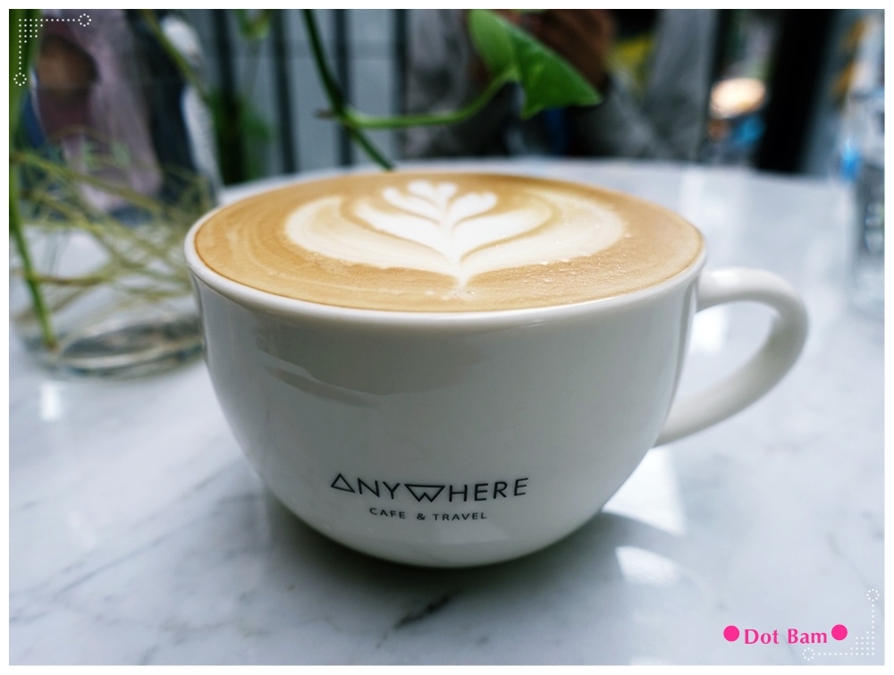 任意門旅行風咖啡館Anywhere Cafe %26; Travel 義式拿鐵 2.JPG
