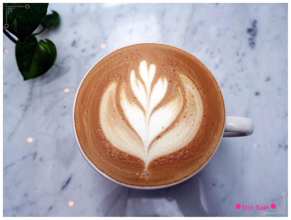 任意門旅行風咖啡館Anywhere Cafe %26; Travel 義式拿鐵 1.JPG