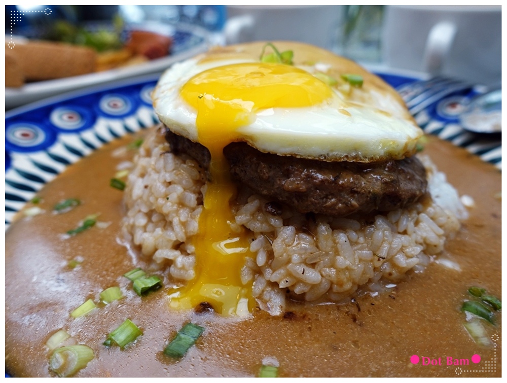 任意門旅行風咖啡館Anywhere Cafe %26; Travel 夏威夷米漢堡 4.JPG