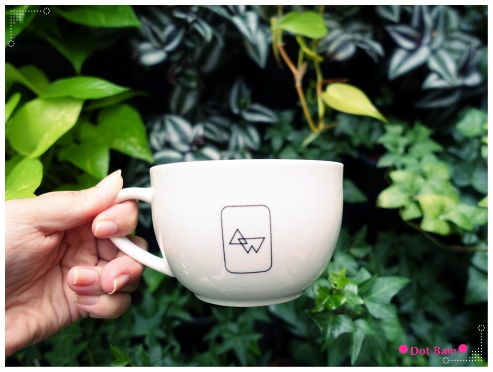 任意門旅行風咖啡館Anywhere Cafe %26; Travel 豆乳咖啡 2.JPG