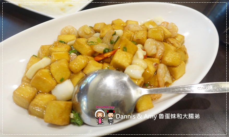 20160723《新竹新豐有點隱秘的中式庭園餐廳》婉婉庭園小館  x父親節外加生日聚餐 推薦芋香大力丸（ㄅㄧㄤˋㄅㄧㄤˋ丸）｜影片分享 (27).jpg