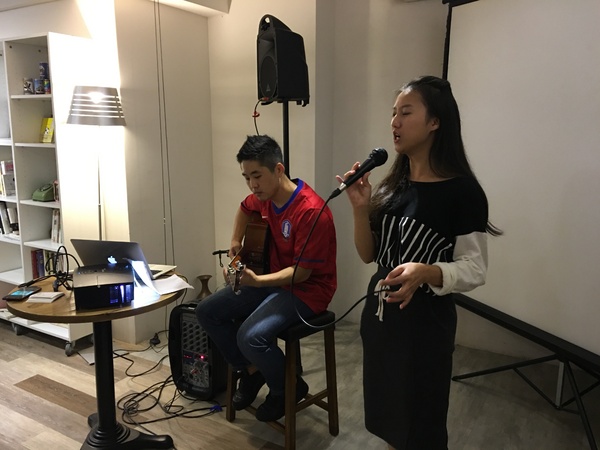 Cross Caf'e 克勞斯咖啡店：[捷運忠孝復興站美食] 與 Cross Caf'e 克勞斯咖啡店的約會*複合式餐廳*韓國分享會