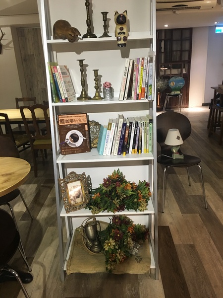 Cross Caf'e 克勞斯咖啡店：[捷運忠孝復興站美食] 與 Cross Caf'e 克勞斯咖啡店的約會*複合式餐廳*韓國分享會