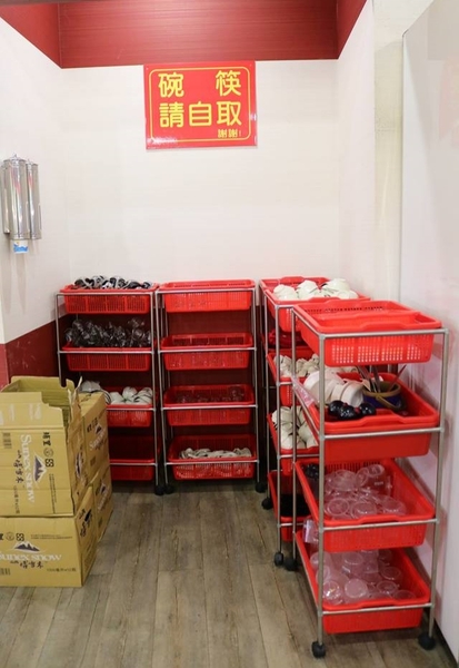 山羊城全羊館羊肉爐(三重重陽店)：【新北市三重美食】三重山羊城全羊館羊肉爐~天氣轉涼了來吃熱騰騰羊肉爐暖暖身子吧