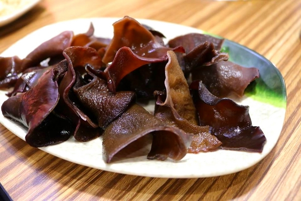 山羊城全羊館羊肉爐(三重重陽店)：【新北市三重美食】三重山羊城全羊館羊肉爐~天氣轉涼了來吃熱騰騰羊肉爐暖暖身子吧