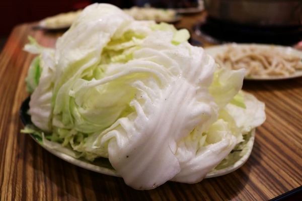 山羊城全羊館羊肉爐(三重重陽店)：【新北市三重美食】三重山羊城全羊館羊肉爐~天氣轉涼了來吃熱騰騰羊肉爐暖暖身子吧