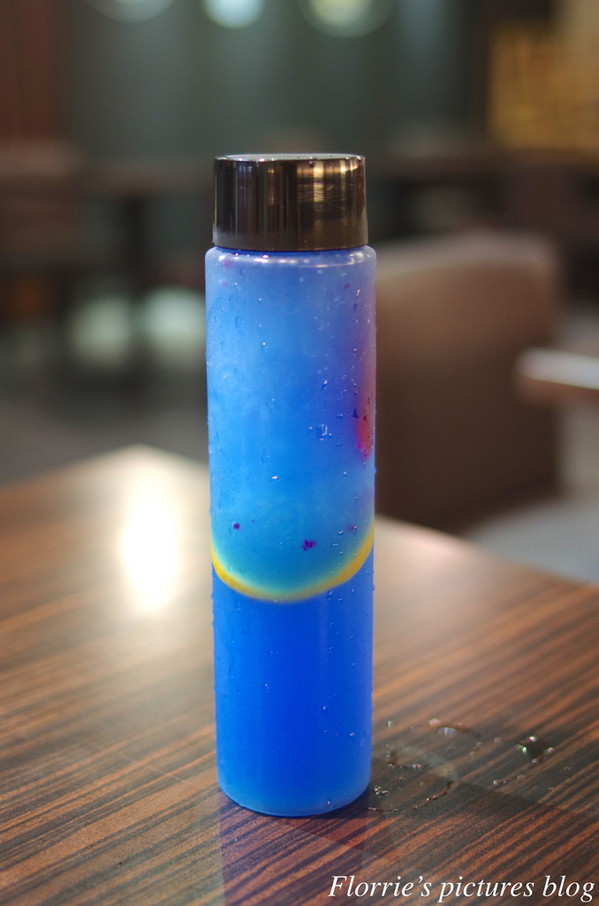 杯沿溫度咖啡(基隆分店):基隆美食~杯沿溫度咖啡 Hand temperature CAFE~來瓶超美的漸層飲料,享受悠閒的下午茶時光