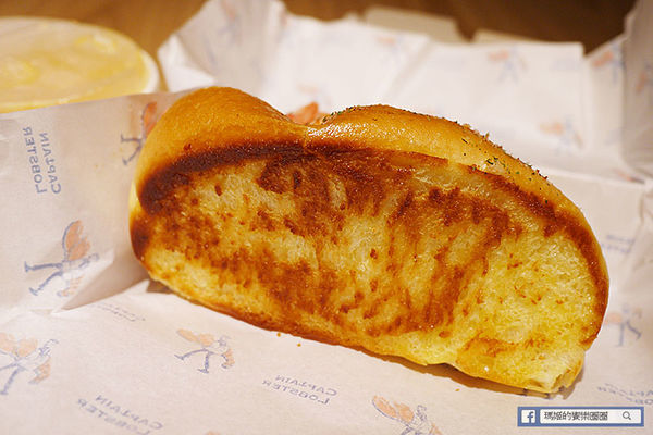 Captain Lobster:◆台北信義【Captain Lobster】產地直送加拿大龍蝦堡。北海道松葉蟹腳堡。捷運市政府站美食。新光三越信義新天地A11美食。愛評體驗團