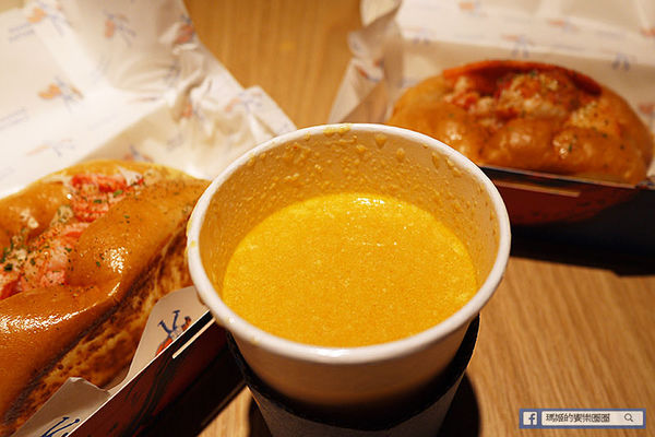 Captain Lobster:◆台北信義【Captain Lobster】產地直送加拿大龍蝦堡。北海道松葉蟹腳堡。捷運市政府站美食。新光三越信義新天地A11美食。愛評體驗團