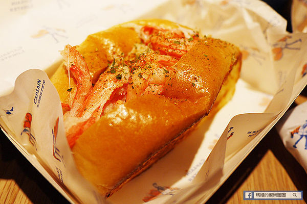 Captain Lobster:◆台北信義【Captain Lobster】產地直送加拿大龍蝦堡。北海道松葉蟹腳堡。捷運市政府站美食。新光三越信義新天地A11美食。愛評體驗團