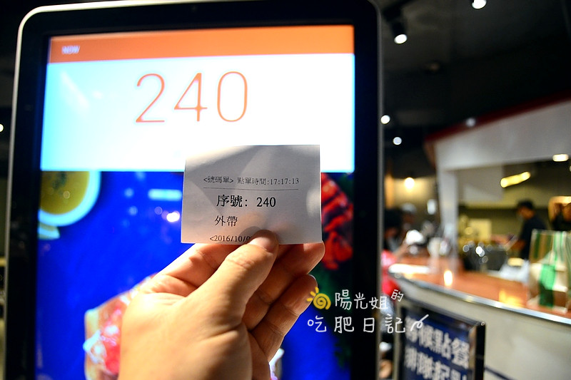 CaptainLobster-05.JPG - Captain Lobster