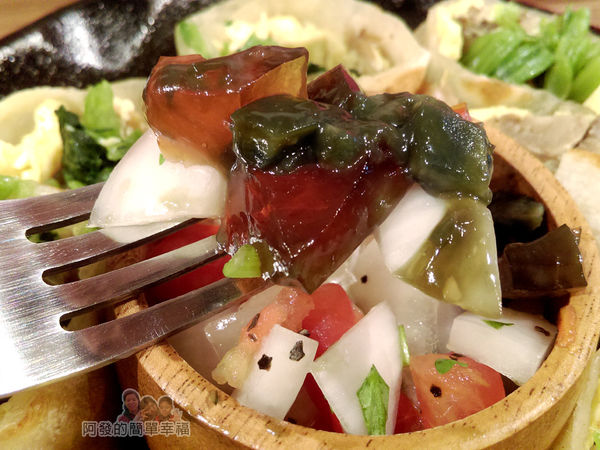 喜悅早餐坊14-皮蛋沙拉