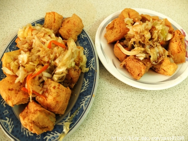 阿國臭豆腐專賣店:【美食特搜。屏東萬丹鄉】阿國臭豆腐專賣店。又香又臭 萬丹人氣美食名單 金黃酥脆的臭豆腐超美味