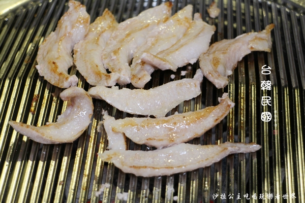 台韓民國 韓式燒肉：東區燒烤『台韓民國韓式燒肉』小菜無限/西瓜調酒必點/忠孝敦化捷運站