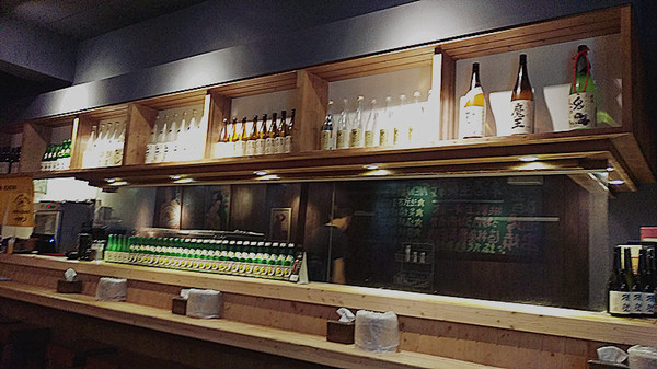 一緒 串燒-酒場：「長安東路串燒」【一緒串燒】一魂入味的平價美味，值得與三五好友一起淺酌品嚐！　