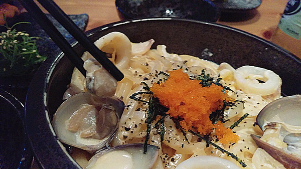 一緒 串燒-酒場：「長安東路串燒」【一緒串燒】一魂入味的平價美味，值得與三五好友一起淺酌品嚐！　