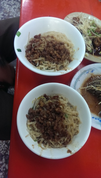甘御鹽水意麵:【高雄/食﹡鳳山】不吃會死經典老店.走過路過不能錯過,宵夜場.甘御鹽水意麵