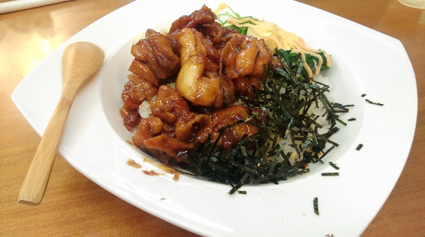 仁之初手創壽司：【高雄/食﹡鳳山】平價奢華晚餐．日式小店．仁之初手創壽司