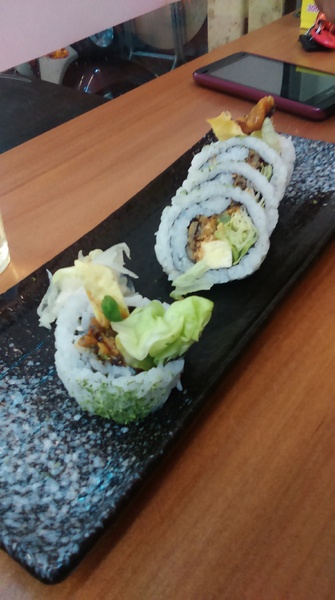仁之初手創壽司：【高雄/食﹡鳳山】平價奢華晚餐．日式小店．仁之初手創壽司