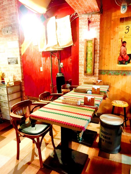 3 Idiots Toast& Curry：3 Idiots Toast& Curry