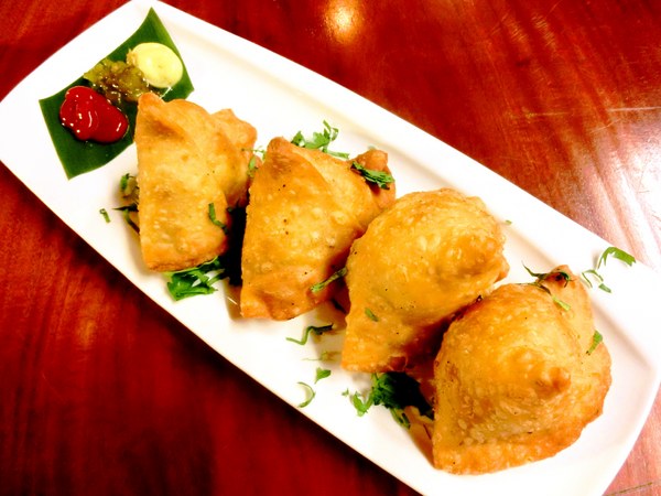 3 Idiots Toast& Curry：3 Idiots Toast& Curry