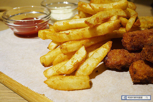 imp Cafe：◆台北東區【Imp Cafe】早午餐。Brunch。義式餐點。輕食咖啡。運動餐廳。捷運忠孝敦化美食