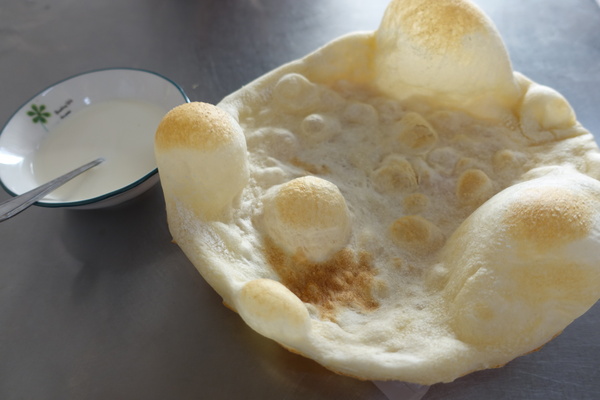 清真小吃店:(胖樺食記)捷運南勢角站推薦緬甸奶茶及烤餅「清真小吃店」/華新街推薦早茶/興南夜市