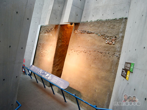 十三行博物館14-十三行遺址地層模型