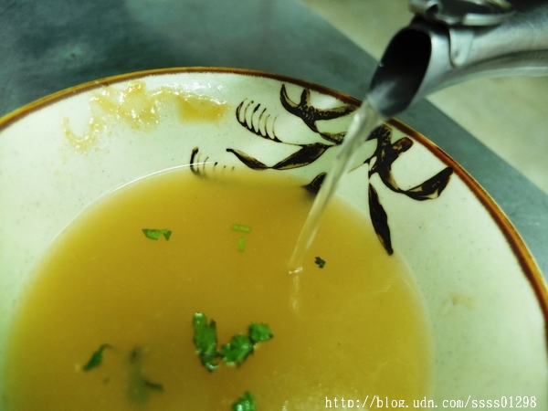 錦衣味-台北甜不辣：【美食特搜。高雄新興區】錦衣味(原台北甜不辣)。原宿玉竹商圈美食 甜不辣 涼麵 逛街族吃這一味
