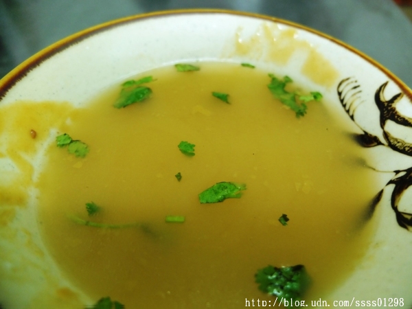 錦衣味-台北甜不辣：【美食特搜。高雄新興區】錦衣味(原台北甜不辣)。原宿玉竹商圈美食 甜不辣 涼麵 逛街族吃這一味