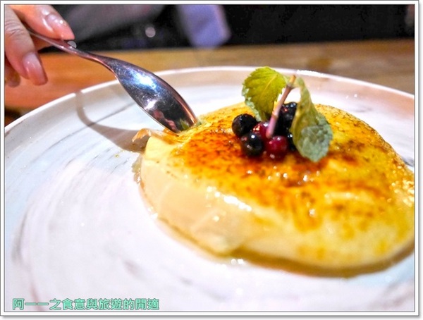 Owls Bistro 窩式餐酒館：台北東區美食 Owls Bistro 窩式小酒館  義大利麵配調酒～像開啟任意門的歐式餐酒館
