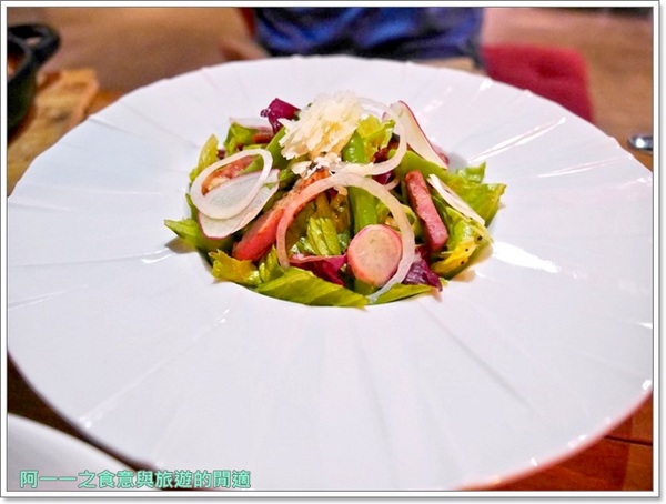 Owls Bistro 窩式餐酒館：台北東區美食 Owls Bistro 窩式小酒館  義大利麵配調酒～像開啟任意門的歐式餐酒館