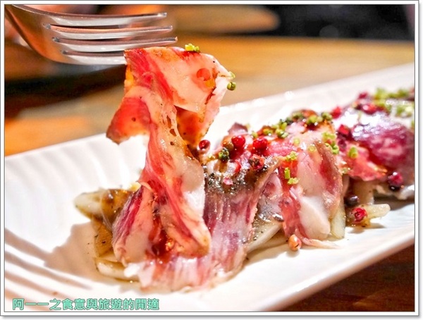 Owls Bistro 窩式餐酒館：台北東區美食 Owls Bistro 窩式小酒館  義大利麵配調酒～像開啟任意門的歐式餐酒館