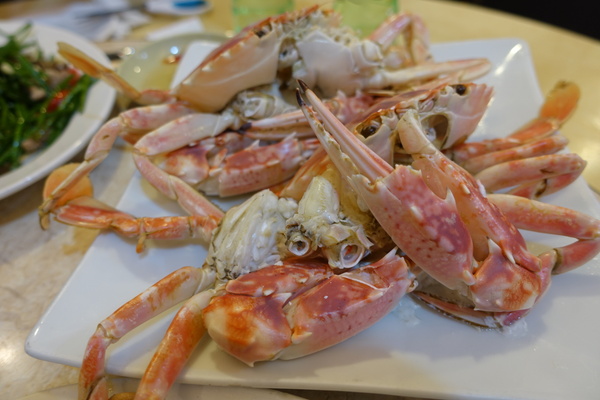 小漁村平價海鮮:(胖樺食記)龜吼漁港「小漁村平價海鮮」,秋蟹正肥美必要存錢來吃/萬里蟹/花蟹/石門洞