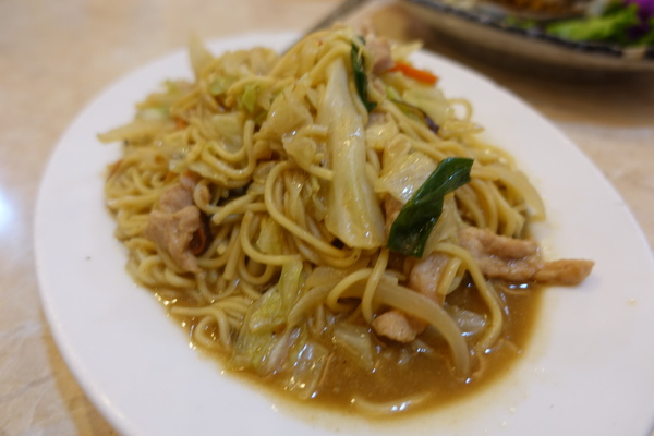 小漁村平價海鮮:(胖樺食記)龜吼漁港「小漁村平價海鮮」,秋蟹正肥美必要存錢來吃/萬里蟹/花蟹/石門洞