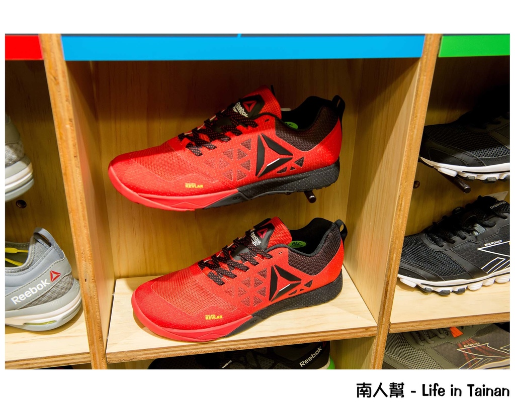 雷根體育運動用品-Reebok專賣店