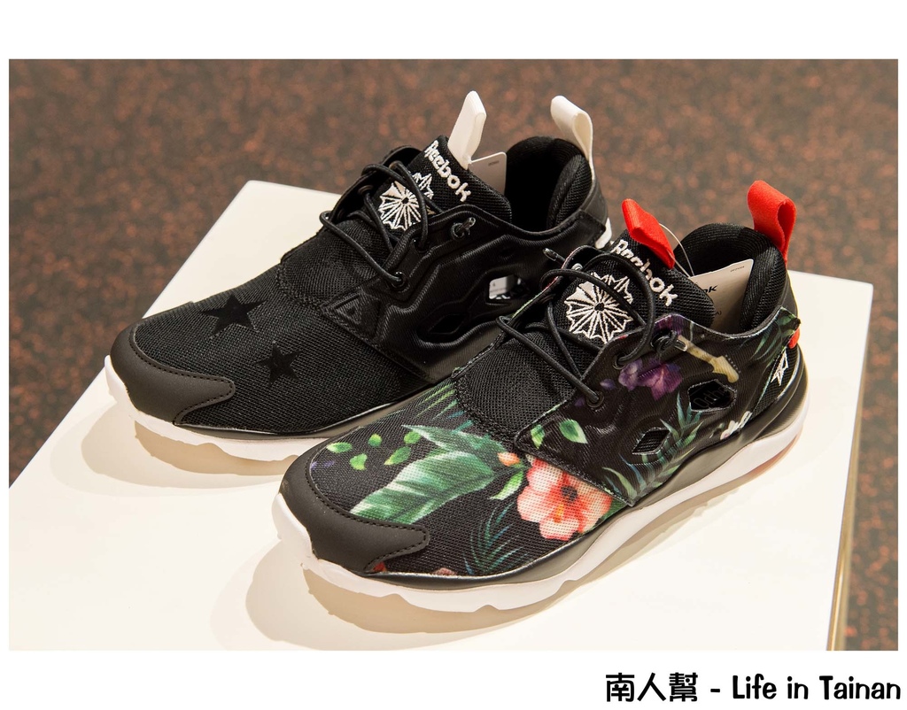 雷根體育運動用品-Reebok專賣店