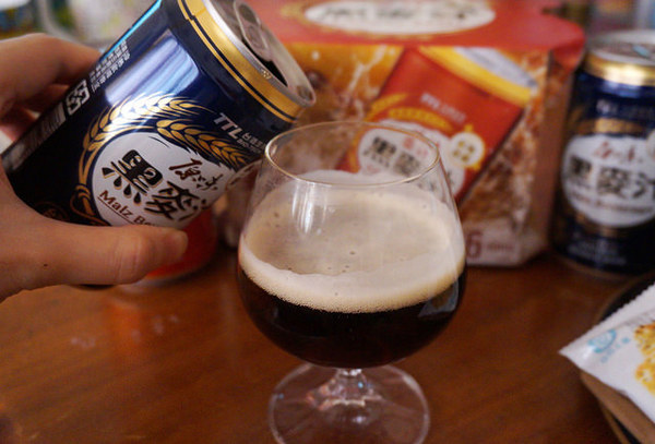 台酒黑麥汁(紅麴 / 原味 / 薑汁):熱熱喝更好喝!台酒薑汁黑麥汁 / 台酒原味黑麥汁 - 不含酒精.天然維生素B補給.氣泡飲料