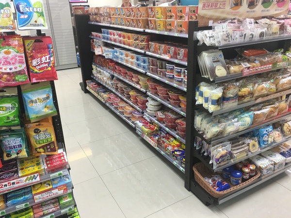 7-11 統一超商：[捷運板橋站-漢東店] 小七生活真的好便利的好鄰居*無時無刻都忘不了它的存在！