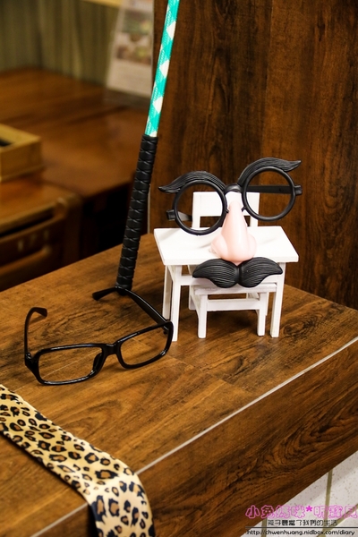 小學日燒肉丼食堂：【內湖巷弄美食】☼小學日燒肉丼食堂☼內科美食/教室主題餐廳/捷運港墘、西湖站/自製蔬果燒烤醬汁，香甜不死鹹，美味的燒肉，懷念的小學教室食堂